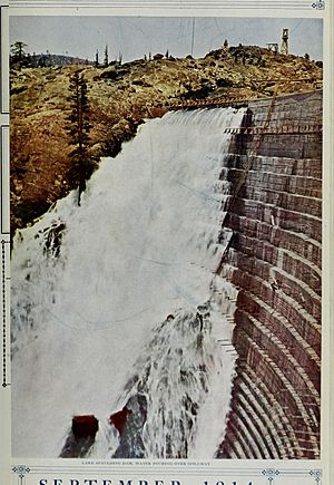 Lake Spaulding Dam in 1914