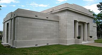 Mount Holly Mausoleum 1.jpg