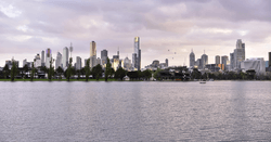Albert Park Lake & Melbourne City Skyline, 2016