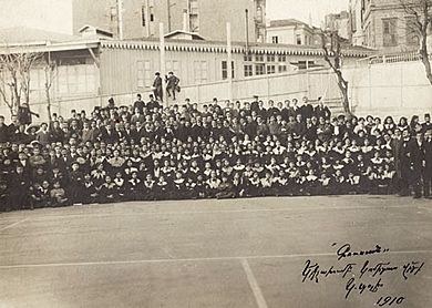 Komitas "Guzan" choir in Constantinople, 1910
