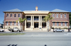 Mackay Court House, 2005.tiff