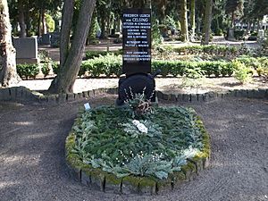 Zerbst (Anhalt), Frauentorfriedhof, Friedrich Ulrich von Celsing (Grab).jpg