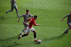 2009-3-14 ManUtd vs LFC Ronaldo Tackling