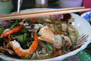 Bun Mam Soc Trang - fish, prawns, pork - Vinh Long Market VND20000