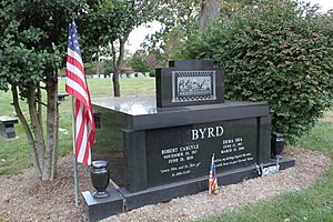 Grave of Robert Carlyle Byrd (1917-2010)