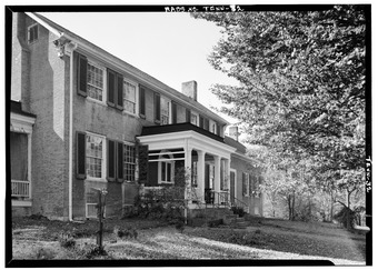 Historic American Buildings Survey, November, 1971 NORTH (FRONT) FACADE FROM NORTHEAST. - Wessyngton, Cedar Hill, Robertson County, TN HABS TENN,74-CEDHI.V,1-1.tif