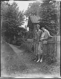 Eleanor Roosevelt and Marian Dickerman in Marion, Massachusetts - NARA - 195625