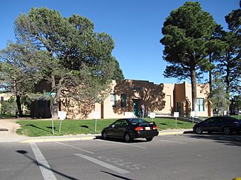Sara Raynolds Hall, Albuquerque NM.jpg
