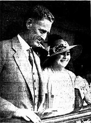 Alexander Dunbar Aitken Mayes and his wife Thora, 1934