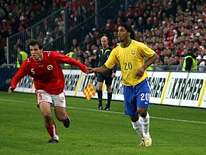 Ronaldinho061115-03