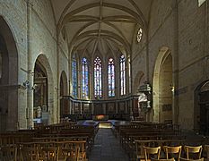 St Pierre de Gourdon (Lot) Interieur Nef