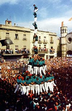 1er pilar de 8 amb folre i manilles carregat del segle XX Castellers de Vilafranca