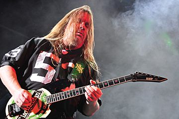 Jeff Hanneman f9e o.jpg