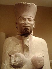 MentuhotepII-FuneraryStatue-CloseUp MetropolitanMuseum c