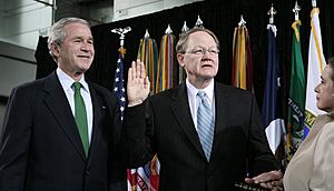 Mike McConnell sworn in as DNI, February 20, 2007