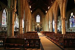 St.Wulfrum's nave - geograph.org.uk - 1045328