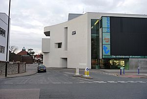 Towner Contemporary, Eastbourne (6849836834)