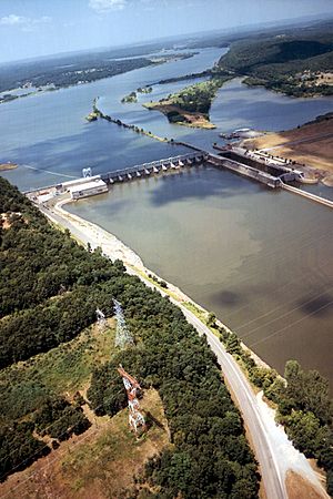 USACE Webbers Falls Lock and Dam