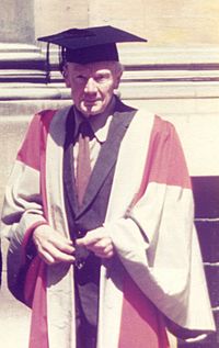 Ted Bowen in academic dress, Oxford, 1977.jpg