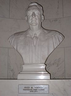 13 Fred M. Vinson bust, US Supreme Court