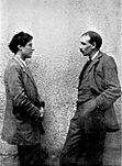 Photo of Duncan Grant talking to John Maynard Keynes in 1912
