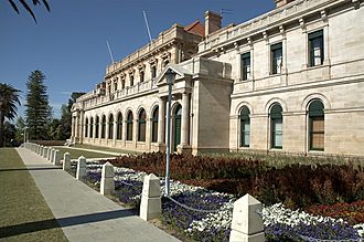 Picture of Parliament House.