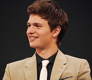 Ansel Elgort at an Apple Store in 2014 (cropped)