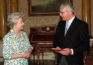 The Queen and John Major 09 Jun 1999 (7139078257)