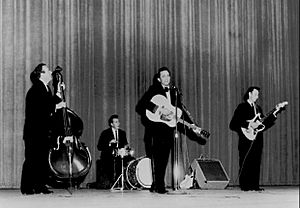 Johnny Cash and The Tennessee Three 1963