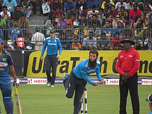Moeen Ali bowling against Sri Lanka on their tour of Sri Lanka