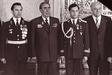 Prunariu with Brezhnev
