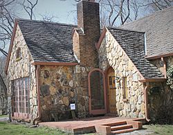 Rock House, Mansfield, MO IMG 1756 (2)