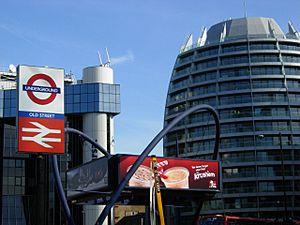 Old Street Roundabout - geograph.org.uk - 1758354.jpg