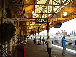 Retford Railway Station - geograph.org.uk - 1671895