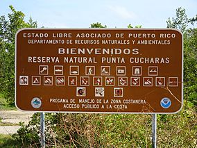 Letrero en la Reserva Natural Punta Cucharas, Bo. Canas, Ponce, Puerto Rico, mirando al sur (DSC02251).jpg