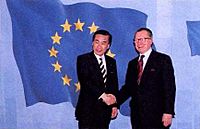 Tsutomu Hata and Jacques Delors 199405