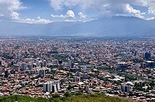 Vista de Cochabamba desde el Cerro San Pedro