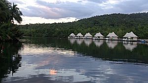 Floating hotel, Tatai River