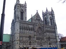 Trondheim-cathedral-1