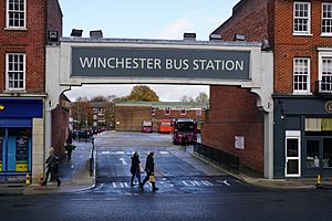 Winchester Bus Station (49309925971)