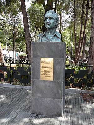 Comandante John Riley 1848, bust on pedestal, Mexico