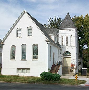 First Bible Missionary Church (Davenport, Iowa).jpg