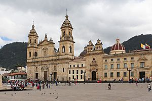Primatial Cathedral of Bogotá 01.jpg