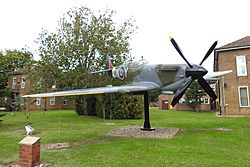 Replica Spitfire Mk IX at RAF Digby - geograph.org.uk - 6251284.jpg