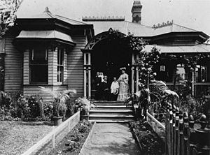 StateLibQld 1 93924 Wyembar in Cambell Street, Toowoomba, ca. 1905