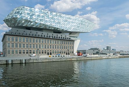 Antwerpen-haven, het gebouw the Port of Antwerp IMG 0263 2019-06-24 15.33