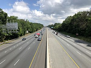 2019-07-05 11 12 56 View north along Interstate 95 and Interstate 495 (Capital Beltway) from the overpass for Glenarden Parkway in Glenarden, Prince George's County, Maryland