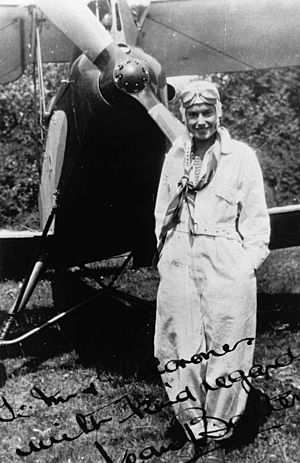 Autographed portrait of aviatrix Jean Batten (26692133432)