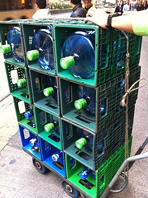 HK Yau Ma Tei Nathan Road AS Watsons distilled water green plastic bottles Logistics morning Feb-2014