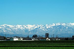 View of Sierra Nevada mountains